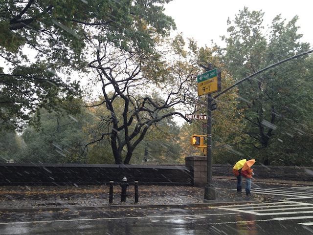 Snow and rain on the Upper West Side, via @patkiernan